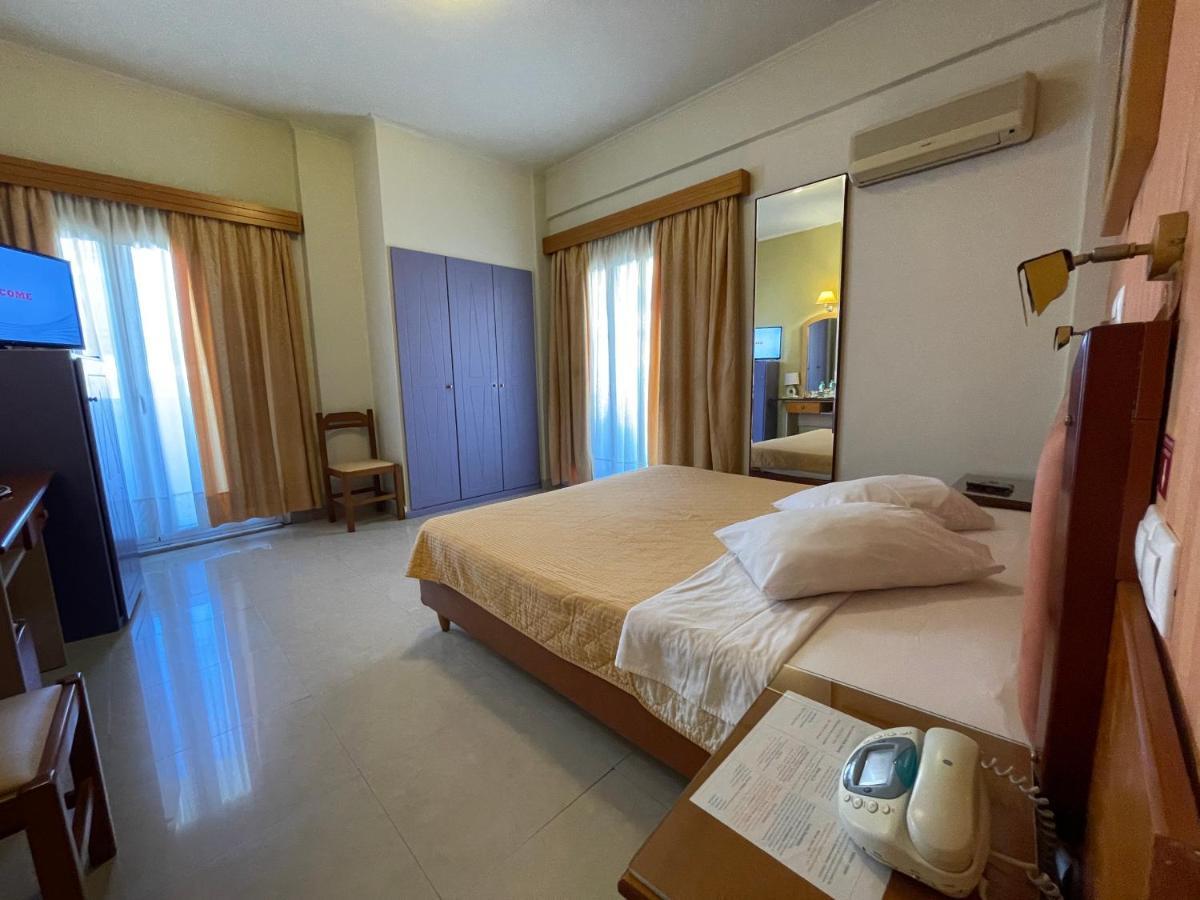 Mantas Hotel Loutraki  Ngoại thất bức ảnh